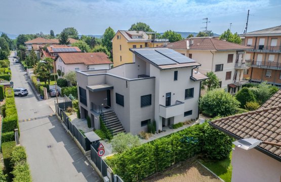 For sale Villa Lake Arona Piemonte